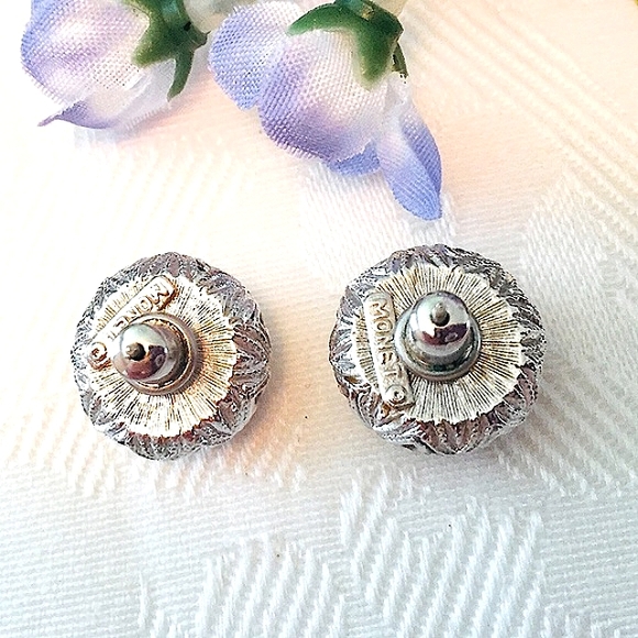 🌸Vintage Monet Silver Filigree Post Earrings🌸 - Picture 7 of 8